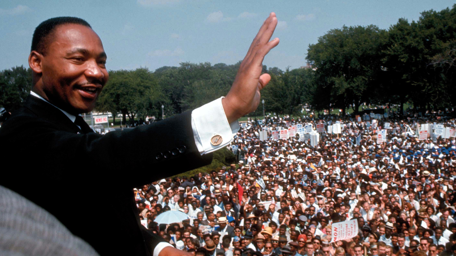 http://www.history.com/s3static/video-thumbnails/AETN-History_VMS/704/467/Martin-Luther-King-Jr_Call-to-Activism_2_HD.jpg