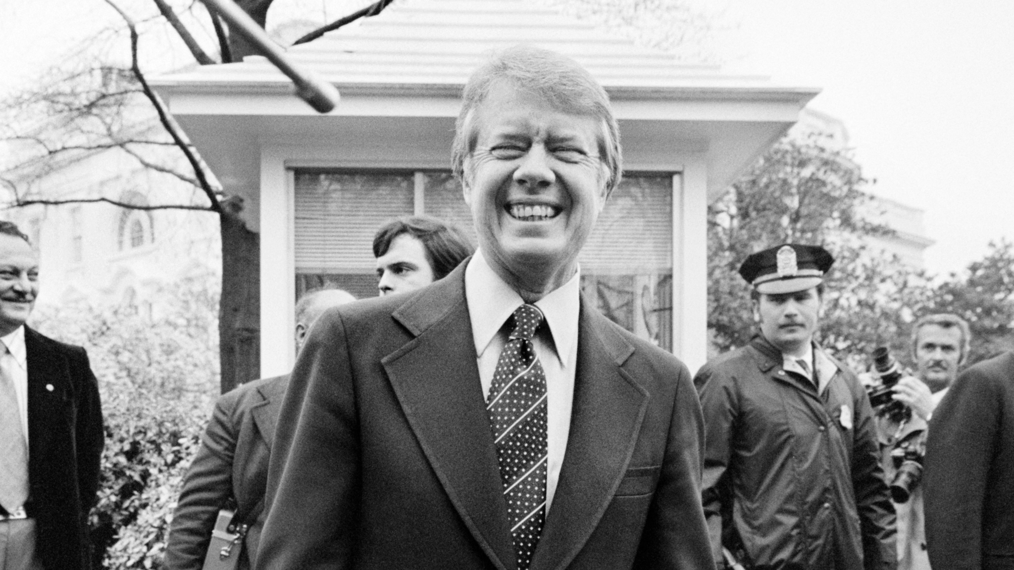 Jimmy Carter files report on UFO sighting | September 18, 1973 | HISTORY